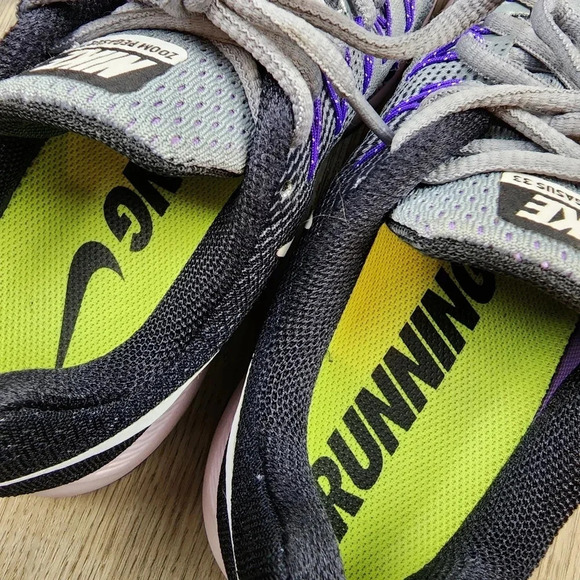 ***SOLD**** Nike Zoom Pegasus 33 Sneakers size 8 - Picture 5 of 10